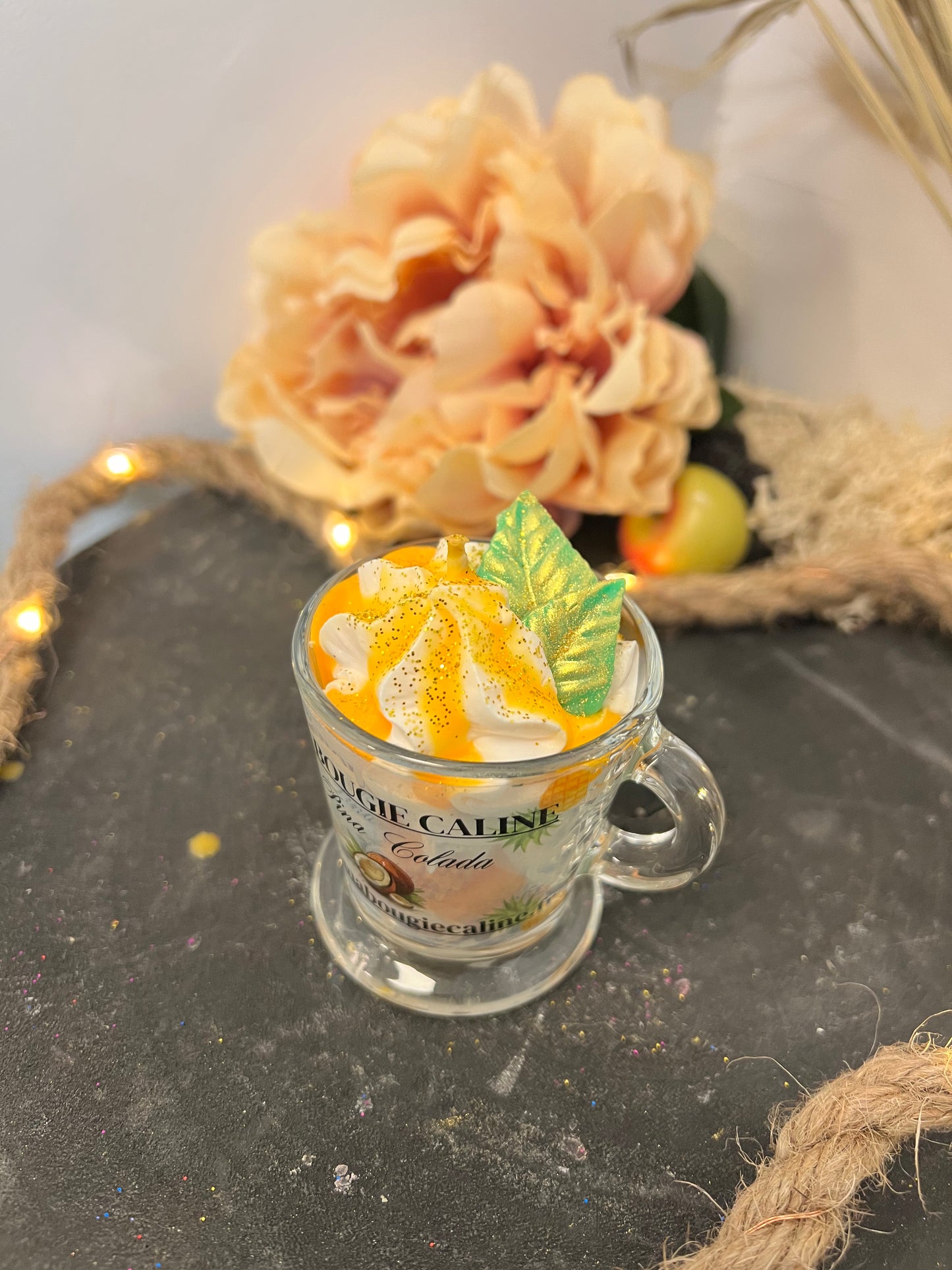 La petite bougie chantilly parfum Pina Colada
