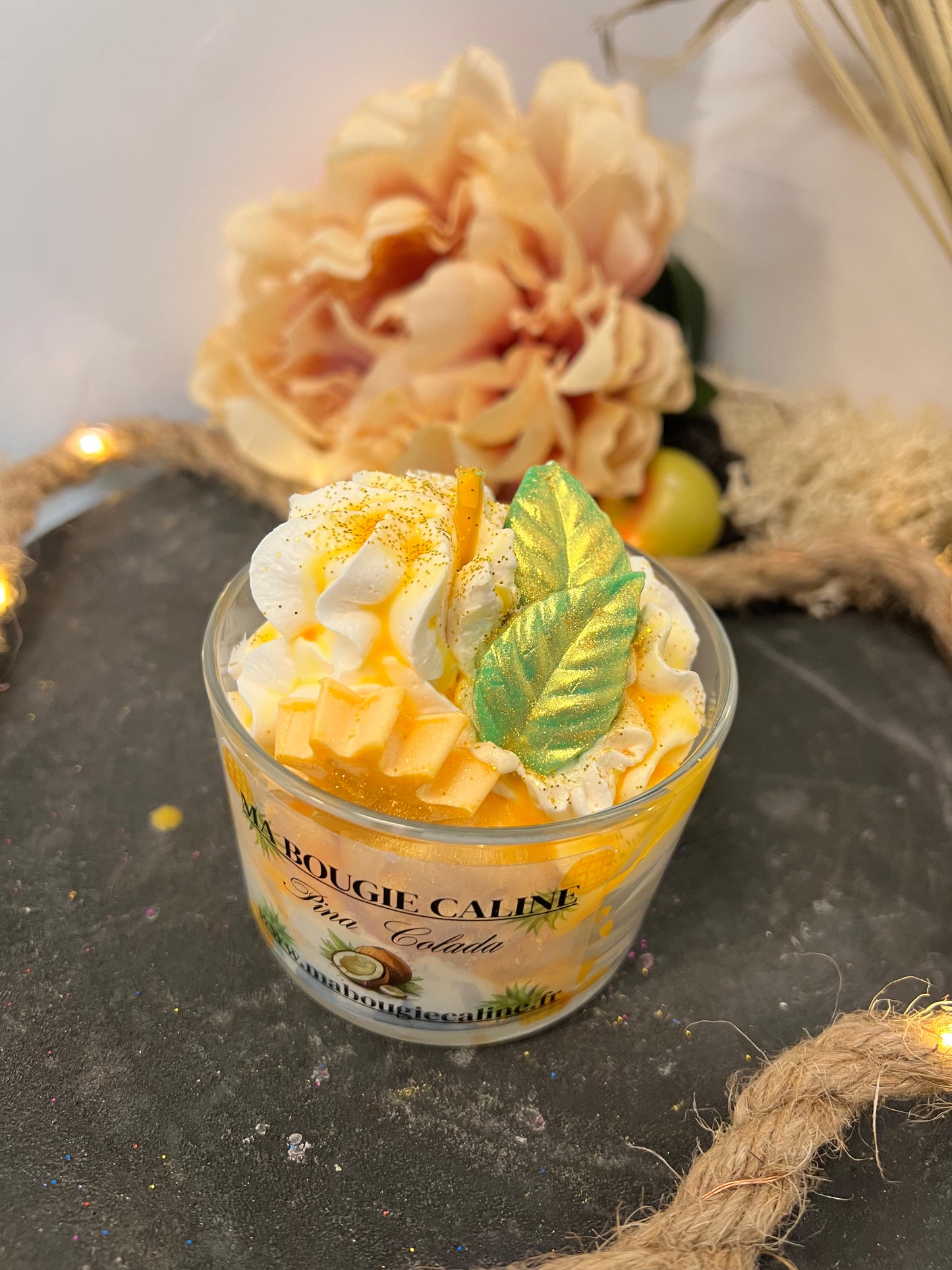 La bougie chantilly parfum Pina Colada