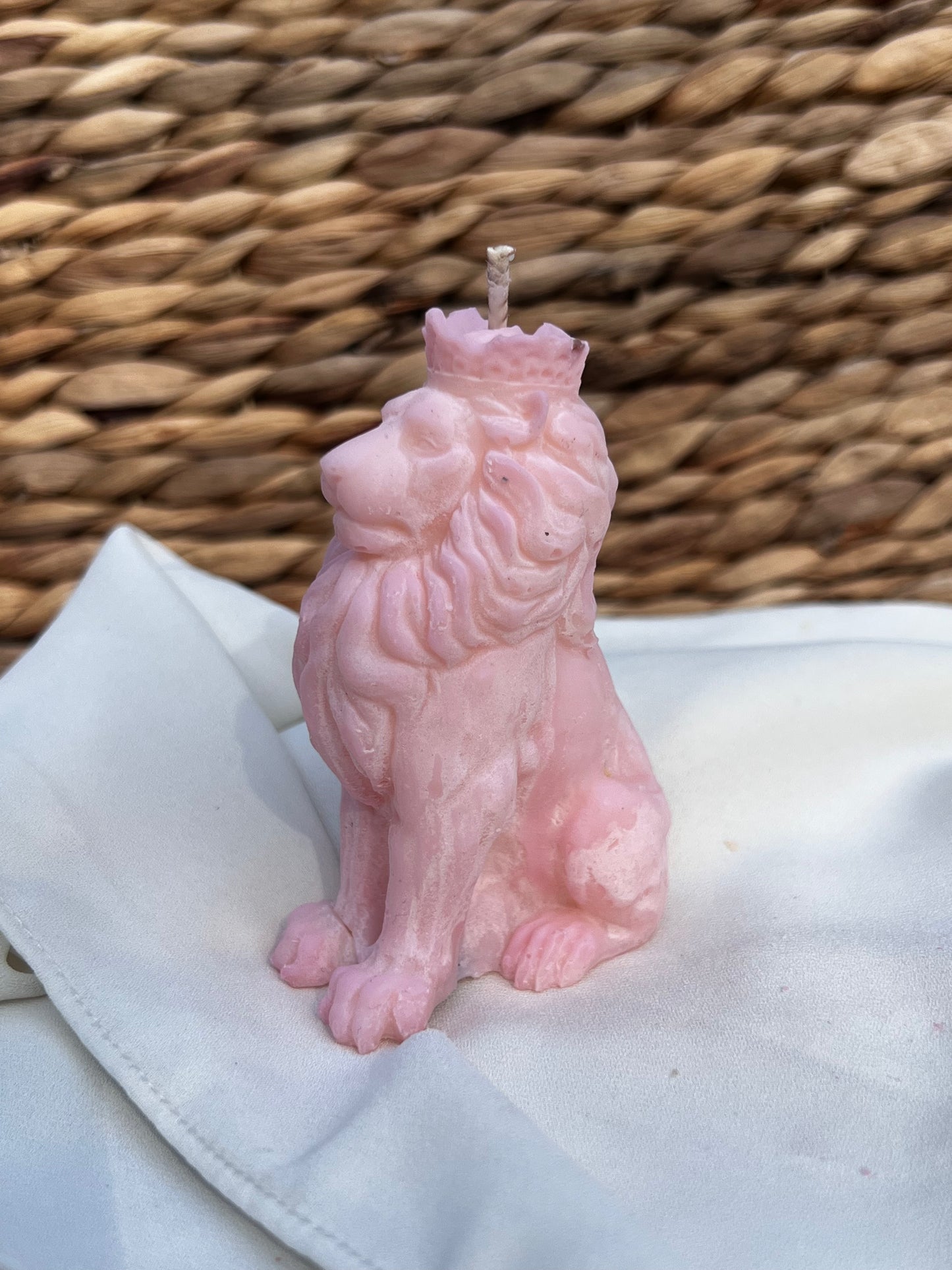 Bougie lion majestueux parfum ORCHIDEE BLANCHE